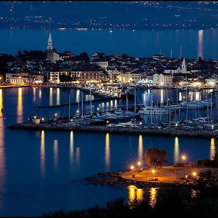 Cozy Buket In The Center Appartamento Izola